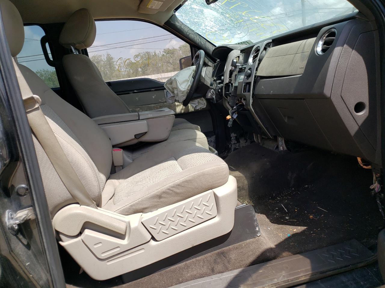 Photo 5 from auction – 2010 FORD F150 SUPER with VIN 1FTEW1E87AFA14145