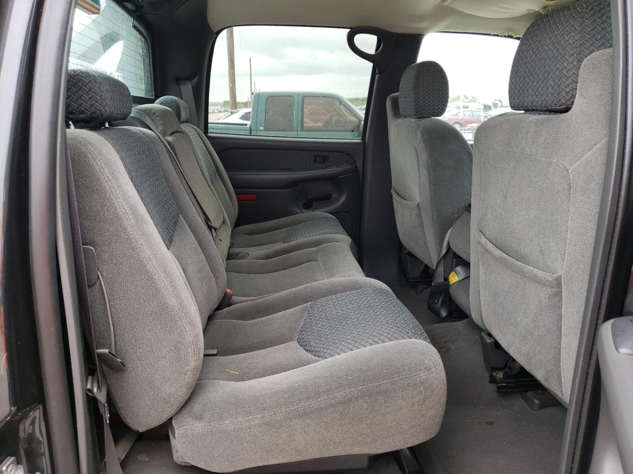 Photo 6 from auction – 2004 CHEVROLET AVALANCHE with VIN 3GNEC12T14G188207