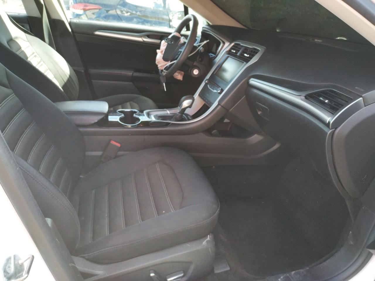 Photo 5 from auction – 2015 FORD FUSION SE with VIN 3FA6P0HD8FR214830