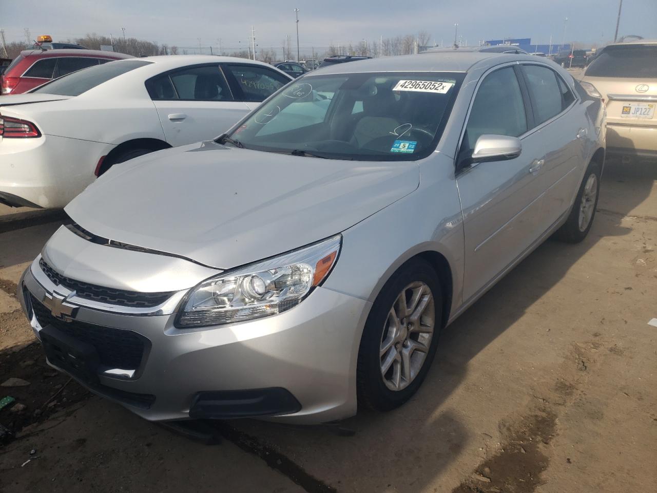Photo 2 from auction – 2015 CHEVROLET MALIBU 1LT with VIN 1G11C5SL5FF225061
