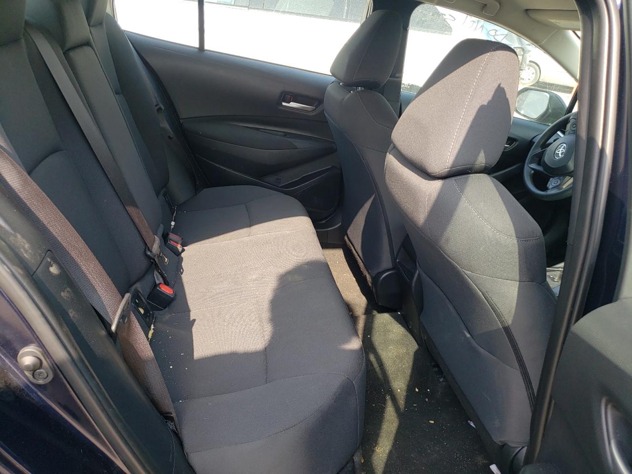 Photo 6 from auction – 2021 TOYOTA COROLLA LE with VIN 5YFEPMAE2MP168642