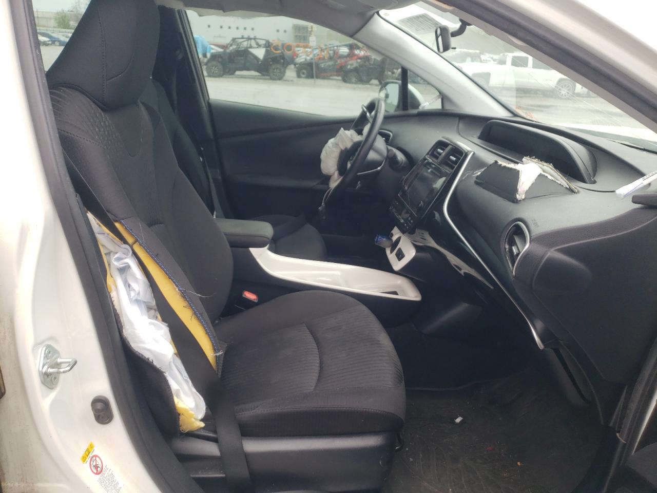 Photo 5 from auction – 2016 TOYOTA PRIUS with VIN JTDKARFU1G3017855
