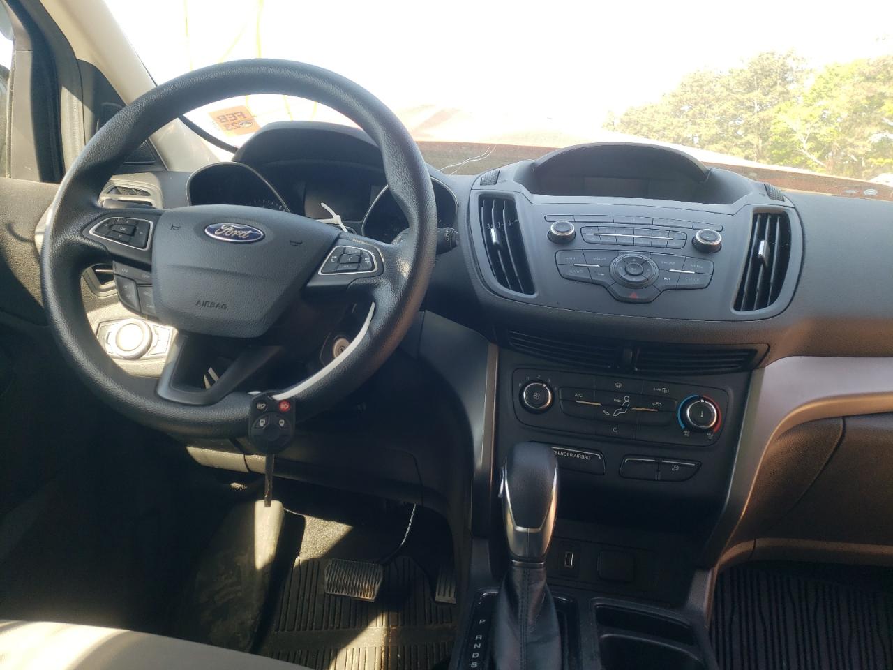 Photo 9 from auction – 2019 FORD ESCAPE S with VIN 1FMCU0F72KUB74813