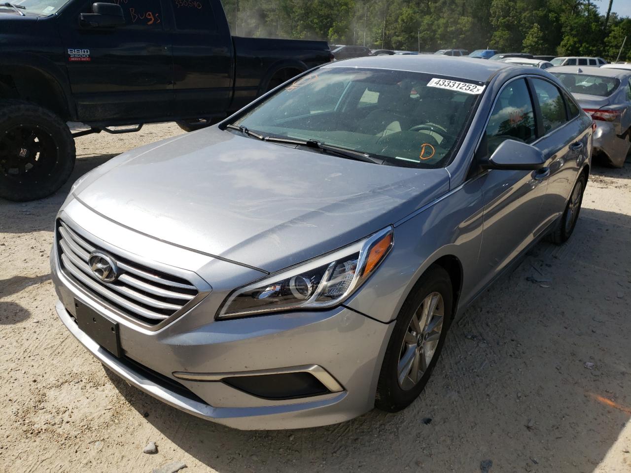 Photo 2 from auction – 2017 HYUNDAI SONATA SE with VIN 5NPE24AF9HH460282