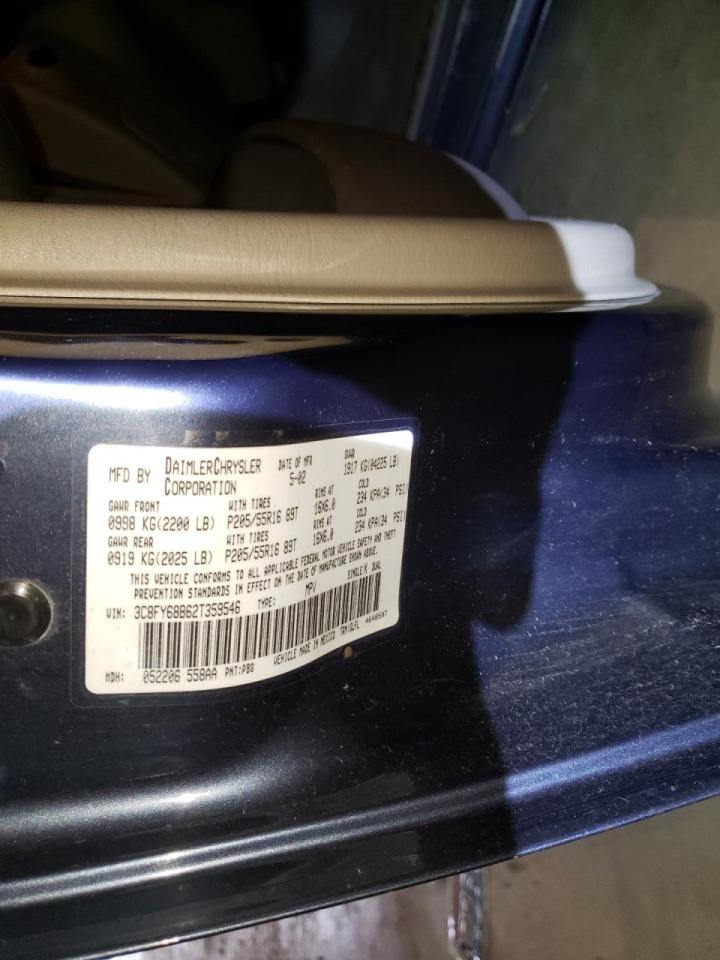 Photo 10 from auction – 2002 CHRYSLER PT CRUISER with VIN 3C8FY68B62T359546