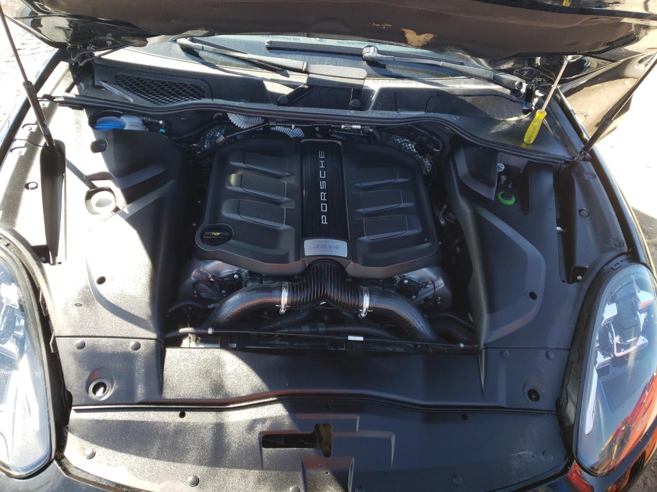 صورة رقم 7 من المزاد - 2016 PORSCHE CAYENNE GT مع VIN WP1AD2A21GLA79318