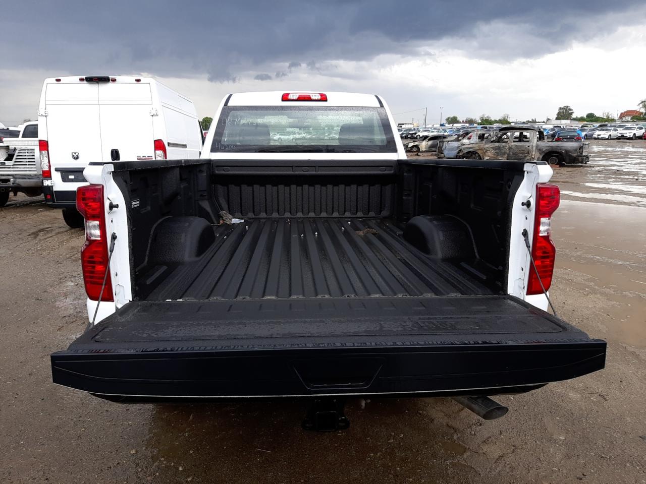 Photo 6 from auction – 2021 CHEVROLET SILVERADO with VIN 1GC3YLE71MF218643