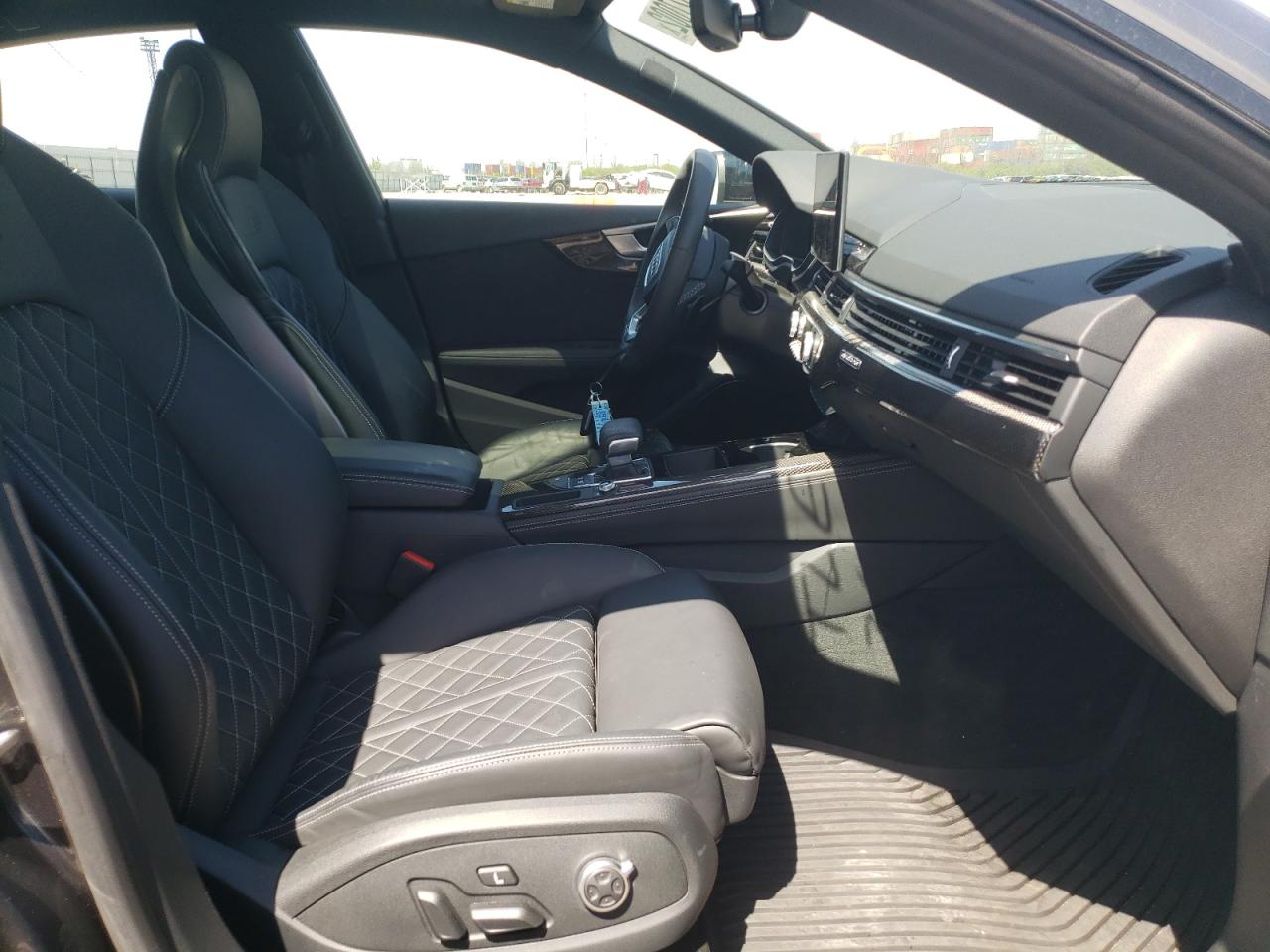 Photo 5 from auction – 2021 AUDI S5 PREMIUM with VIN WAUC4CF50MA026861