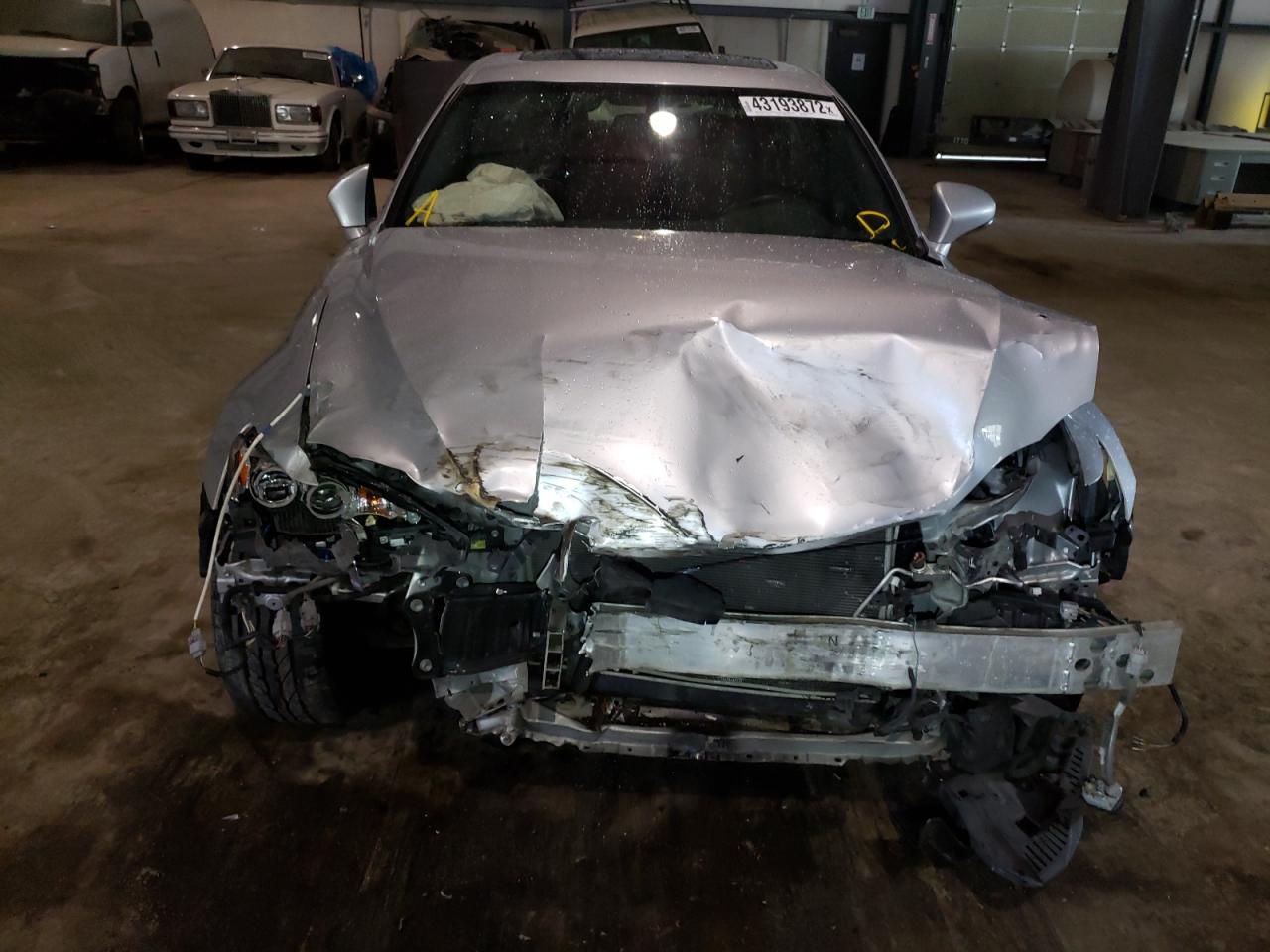 Photo 19 from auction – 2015 LEXUS IS 350 with VIN JTHCE1D21F5006612