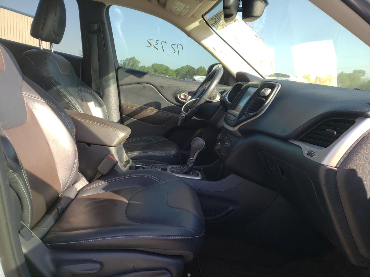 Photo 5 from auction – 2015 JEEP CHEROKEE L with VIN 1C4PJLDS3FW573487