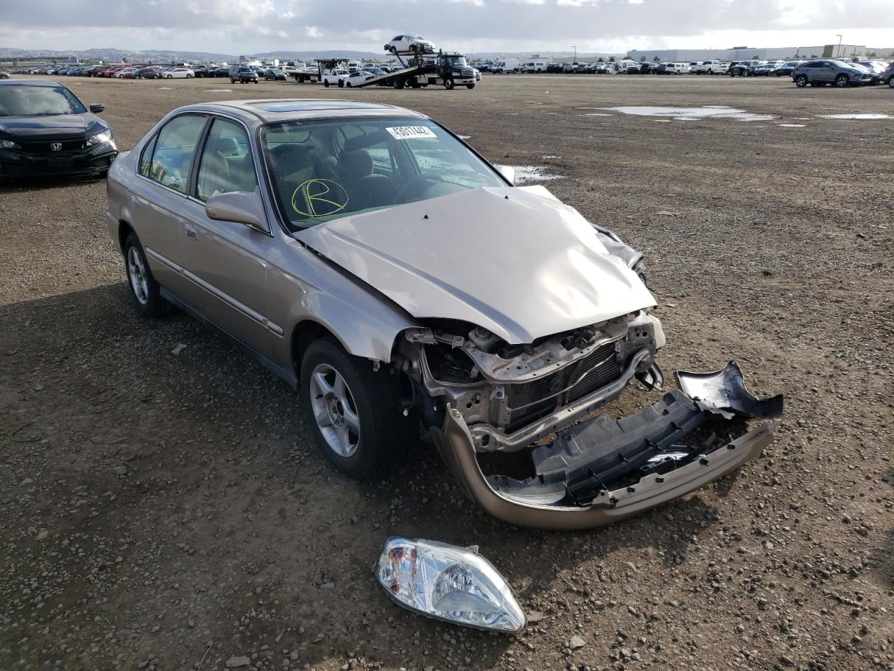 HONDA CIVIC EX 2000 with VIN 2HGEJ8644YH522697 - Photo from auction