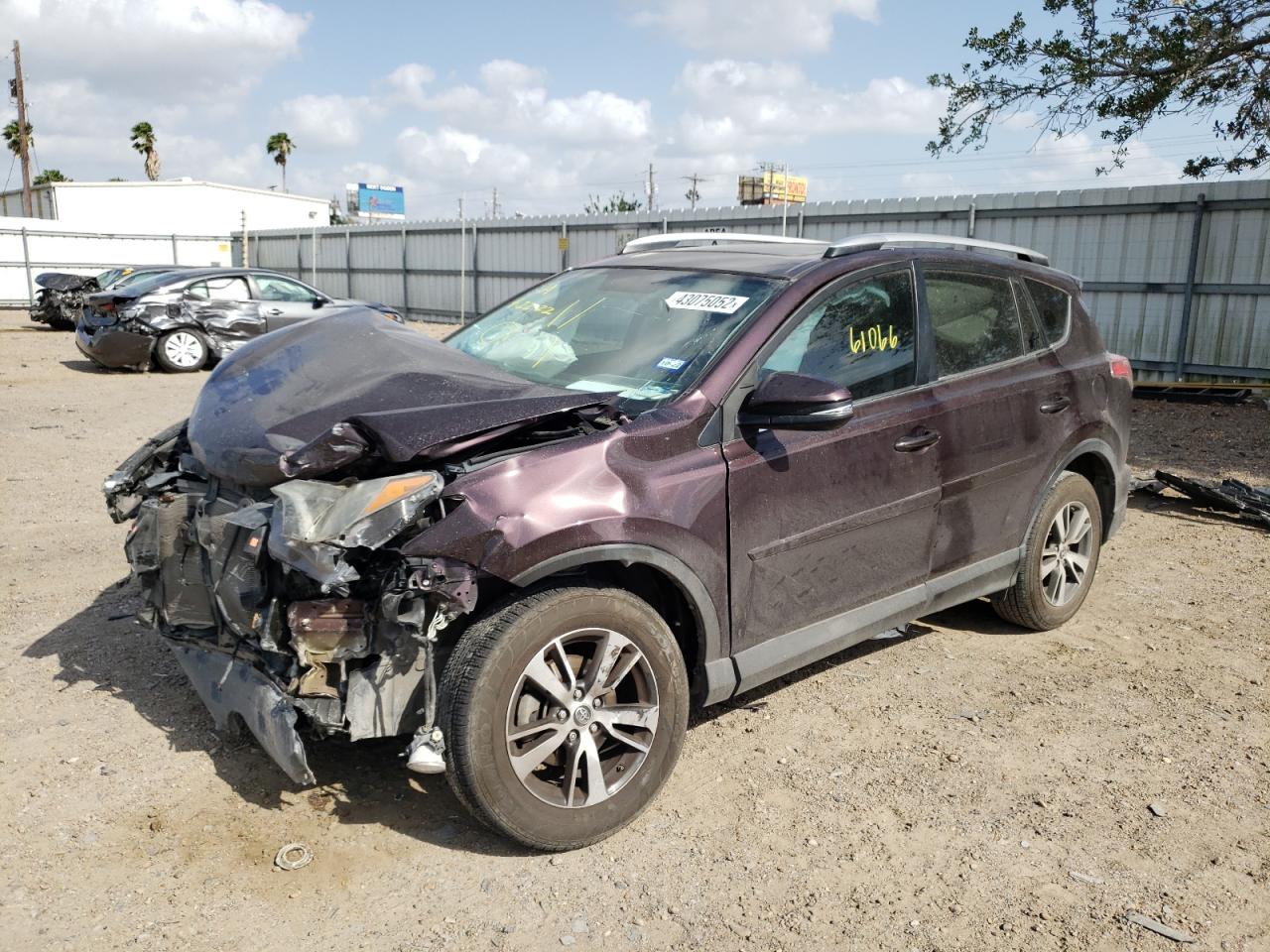 Photo 12 from auction – 2016 TOYOTA RAV4 XLE with VIN 2T3WFREV0GW282745
