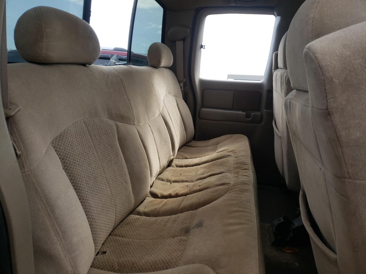Photo 6 from auction – 2001 CHEVROLET SILVERADO with VIN 2GCEK19T511379800