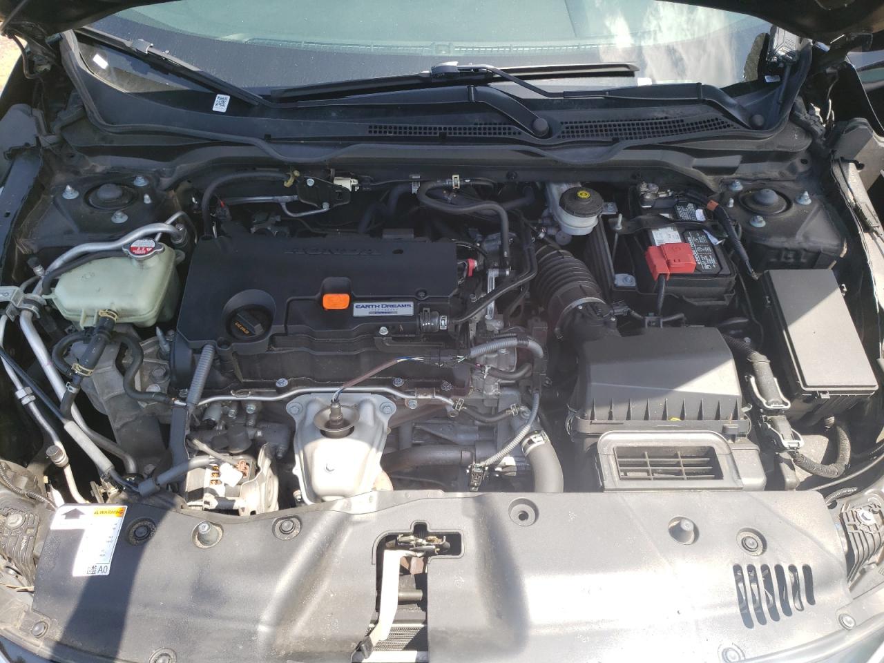 Photo 7 from auction – 2018 HONDA CIVIC LX with VIN 19XFC2F52JE034675