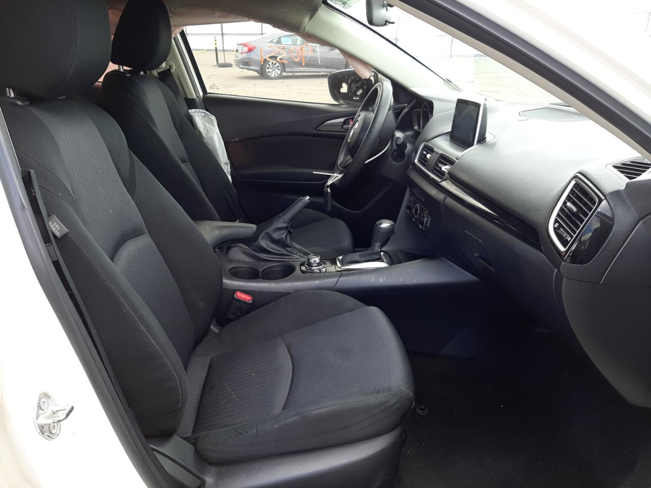 Photo 5 from auction – 2015 MAZDA 3 SPORT with VIN 3MZBM1U79FM227930