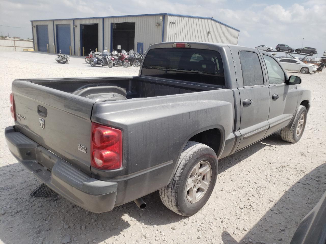 Photo 4 from auction – 2005 DODGE DAKOTA QUA with VIN 1D7HE48N55S261590