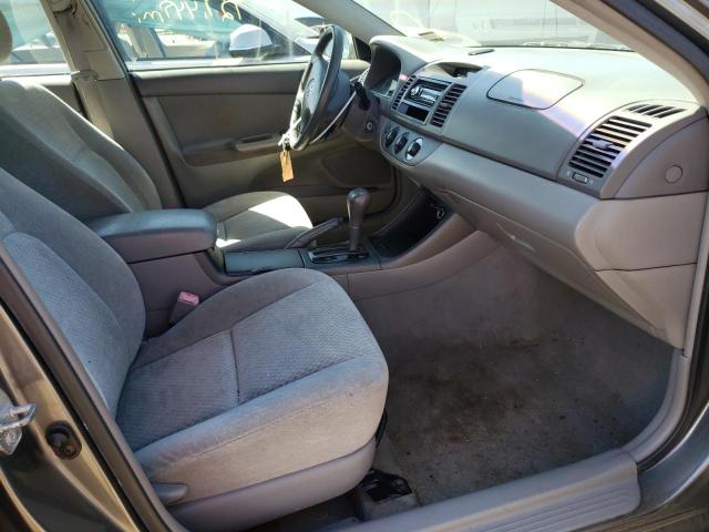 Photo 5 from auction – 2004 TOYOTA CAMRY LE with VIN 4T1BE32K34U859913