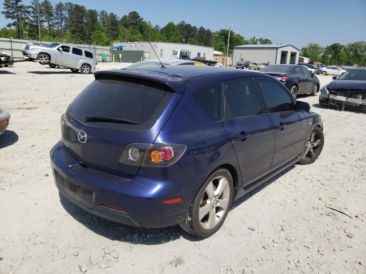 Photo 4 from auction – 2004 MAZDA 3 HATCHBAC with VIN JM1BK143941104225