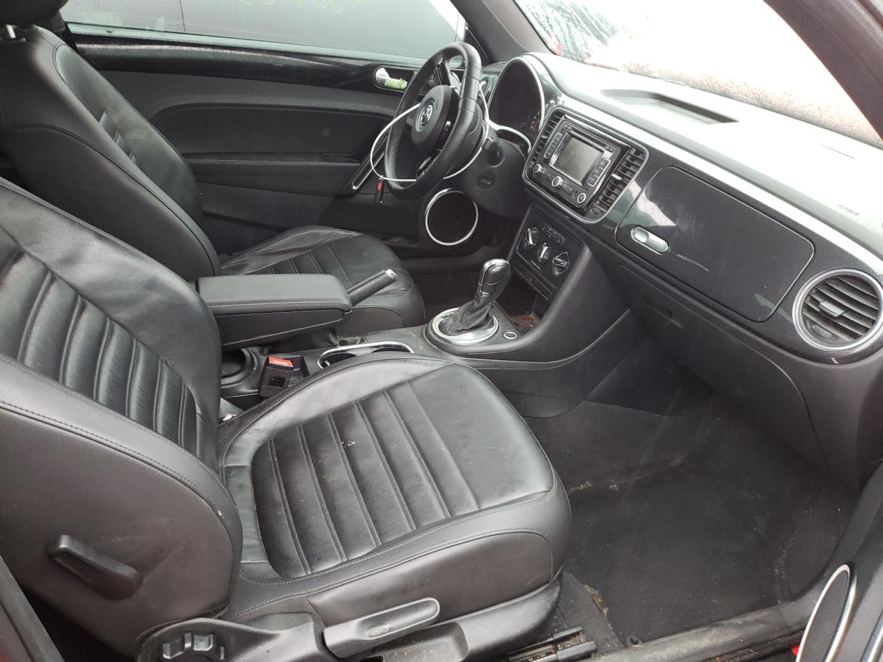 Photo 5 from auction – 2012 VOLKSWAGEN BEETLE TUR with VIN 3VWVA7AT7CM608889