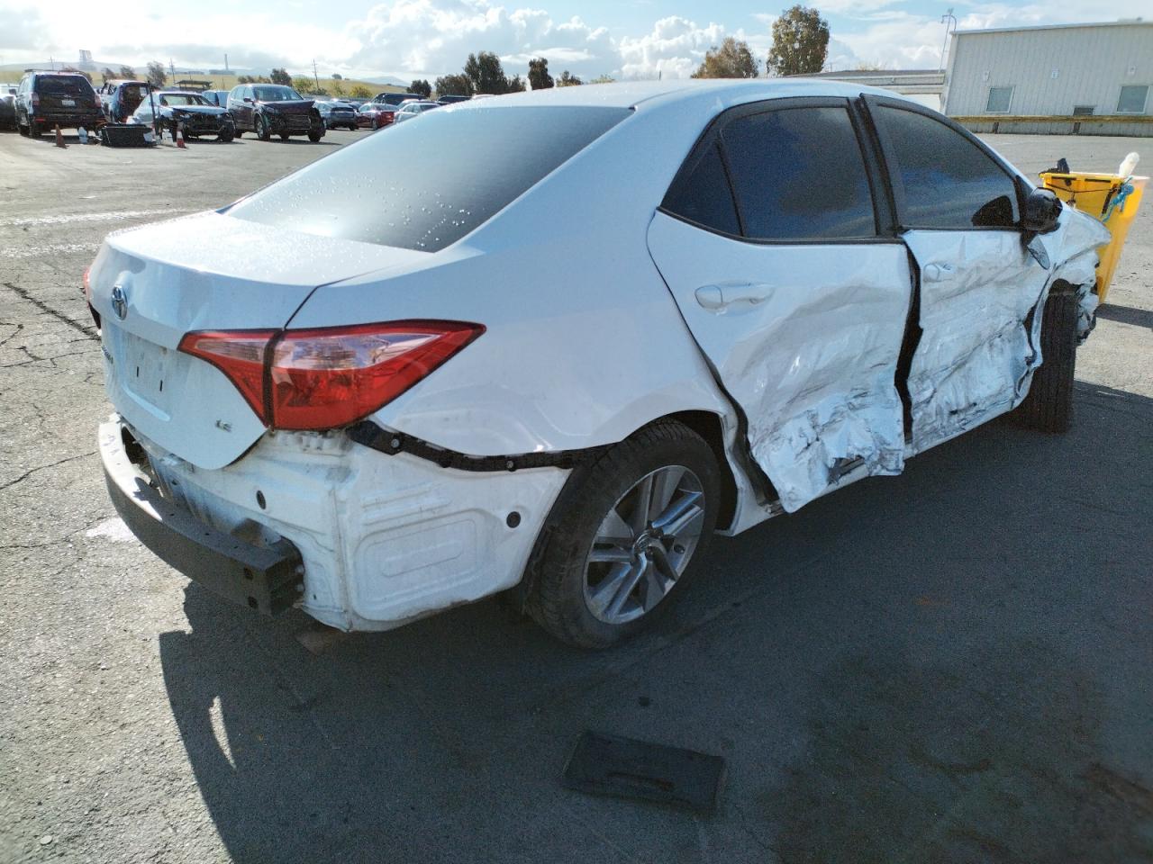 Photo 4 from auction – 2018 TOYOTA COROLLA L with VIN 2T1BURHE9JC052865