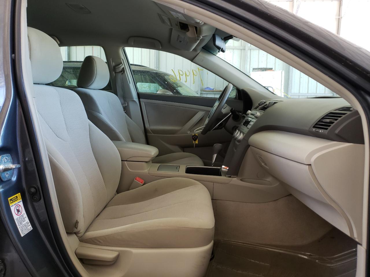 Photo 5 from auction – 2011 TOYOTA CAMRY BASE with VIN 4T1BF3EK3BU221232