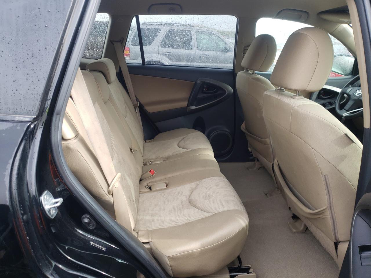 Photo 6 from auction – 2011 TOYOTA RAV4 with VIN 2T3BF4DV8BW104657