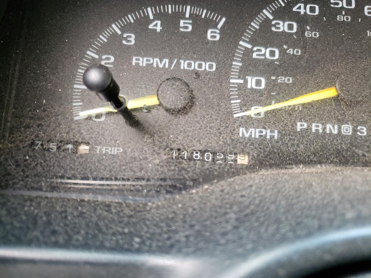 Photo 8 from auction – 1999 CHEVROLET GMT-400 C1 with VIN 1GCEC19R7XR130853