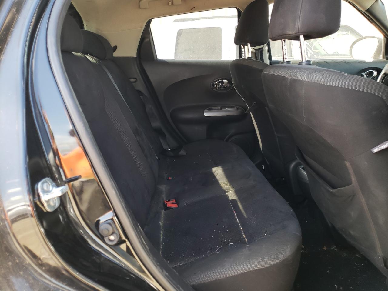 Photo 6 from auction – 2014 NISSAN JUKE S with VIN JN8AF5MR4ET451516