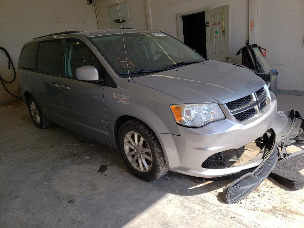 DODGE GRAND CARA 2014 with VIN 2C4RDGCGXER209336 - Photo from auction