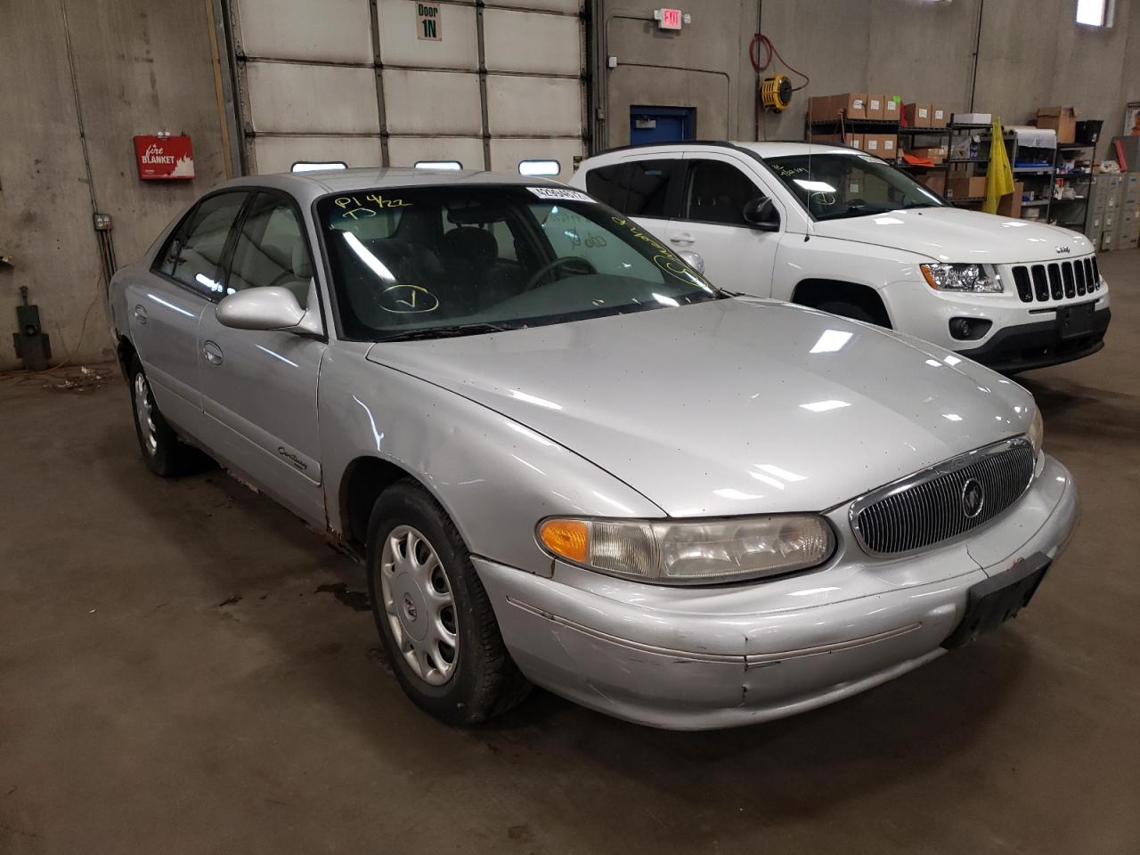 BUICK CENTURY CU 2002 with VIN 2G4WS52J021260182 - Photo from auction
