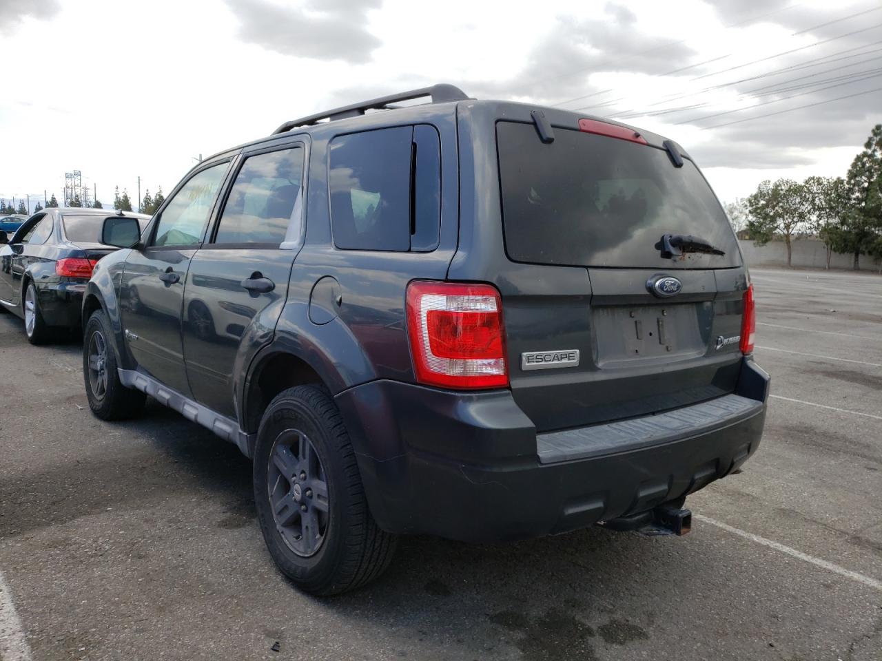 Photo 3 from auction – 2009 FORD ESCAPE with VIN 1FMCU49339KA38521