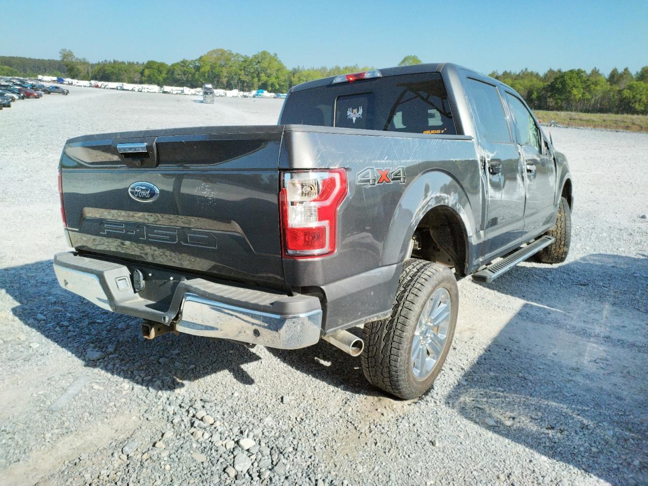 Photo 4 from auction – 2019 FORD F150 SUPER with VIN 1FTEW1E41KFD26119