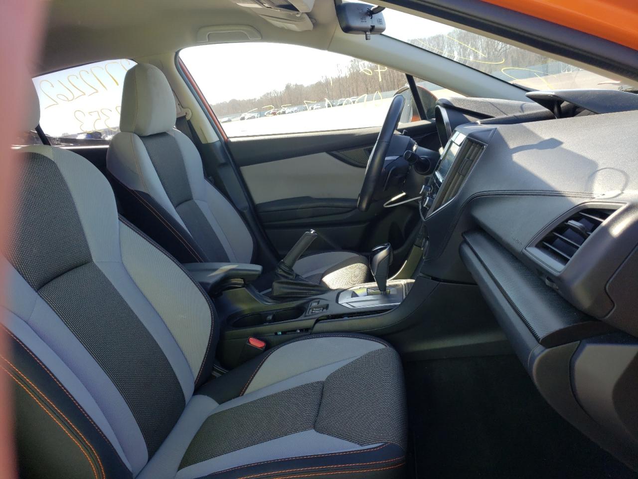 Photo 5 from auction – 2018 SUBARU CROSSTREK with VIN JF2GTABC4JH218045