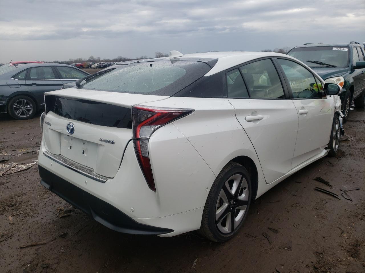 Photo 4 from auction – 2018 TOYOTA PRIUS with VIN JTDKARFUXJ3060484