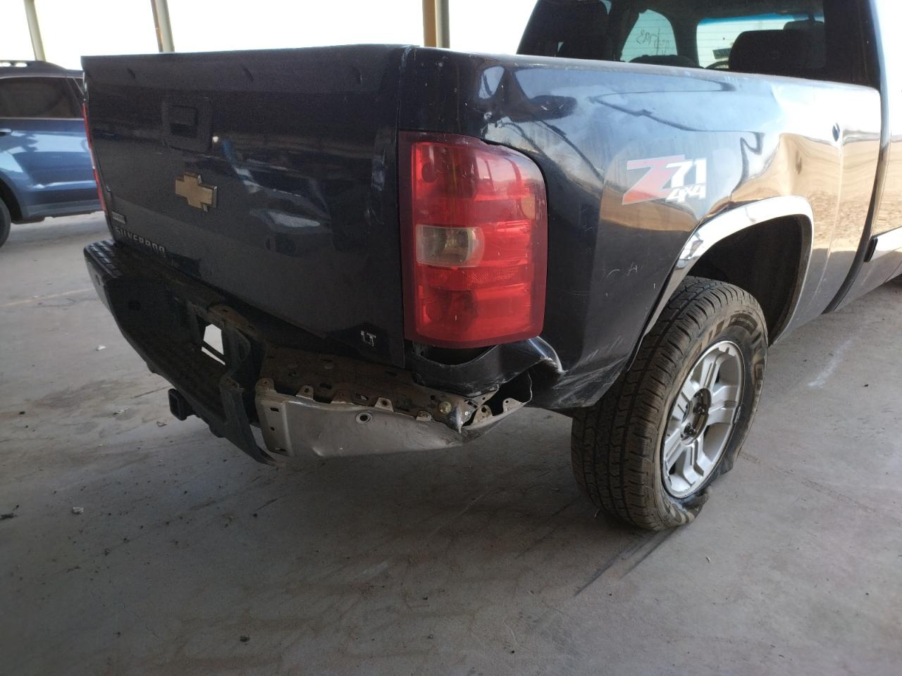 Photo 9 from auction – 2007 CHEVROLET SILVERADO with VIN 1GCEK19087E500798