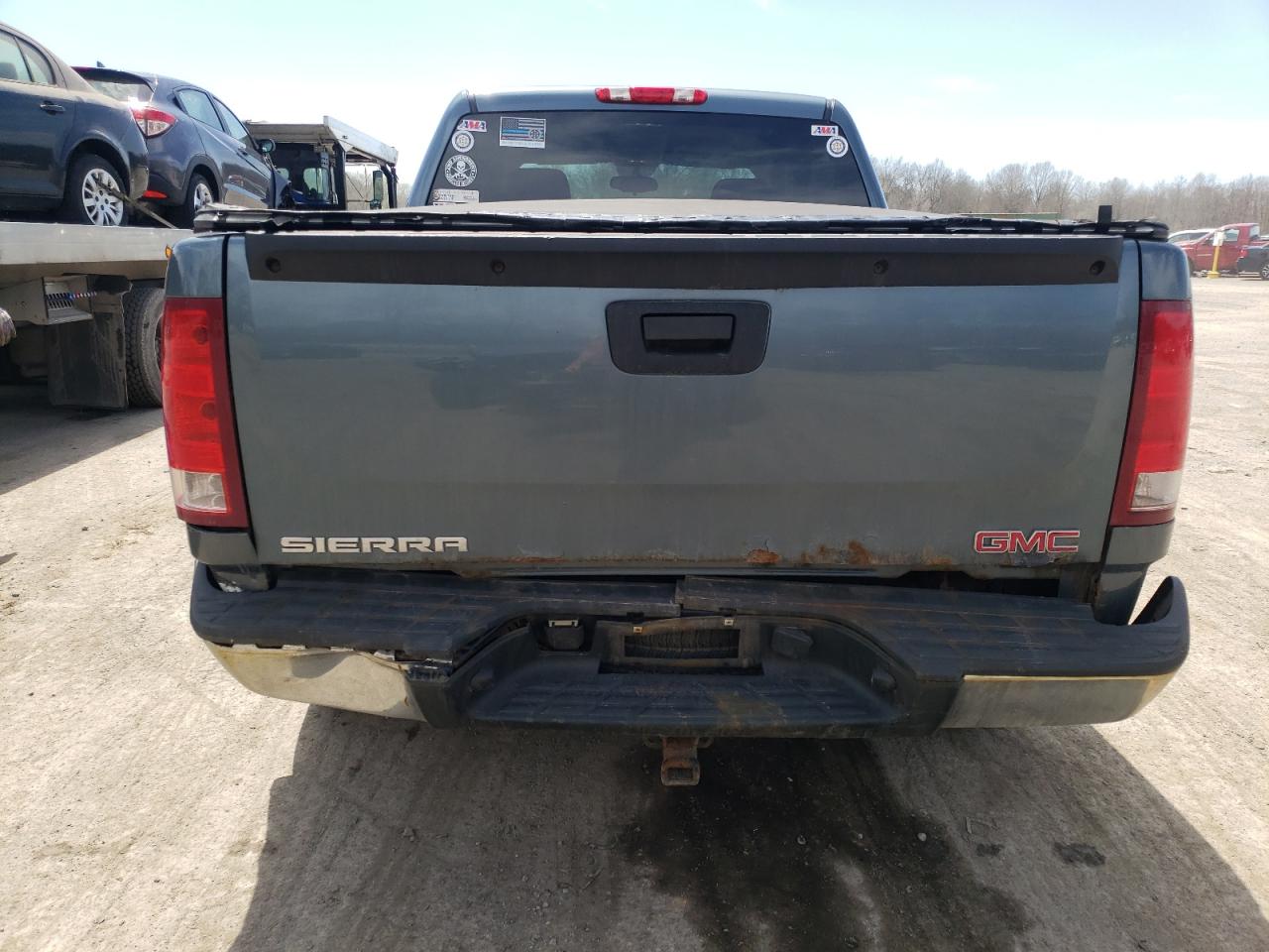 Photo 9 from auction – 2008 GMC SIERRA K15 with VIN 2GTEK13MX81135989