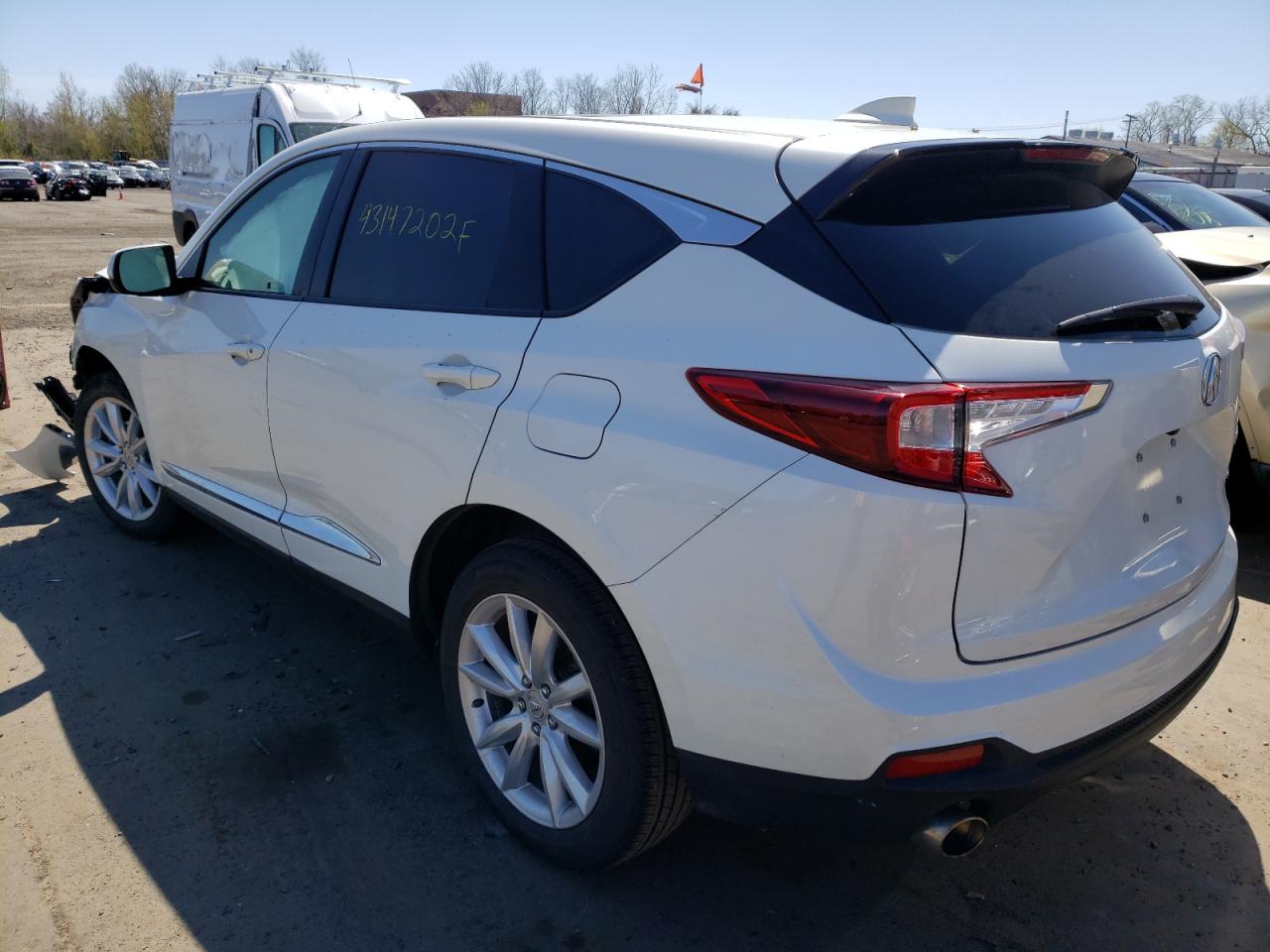 Photo 3 from auction – 2019 ACURA RDX with VIN 5J8TC2H30KL017401