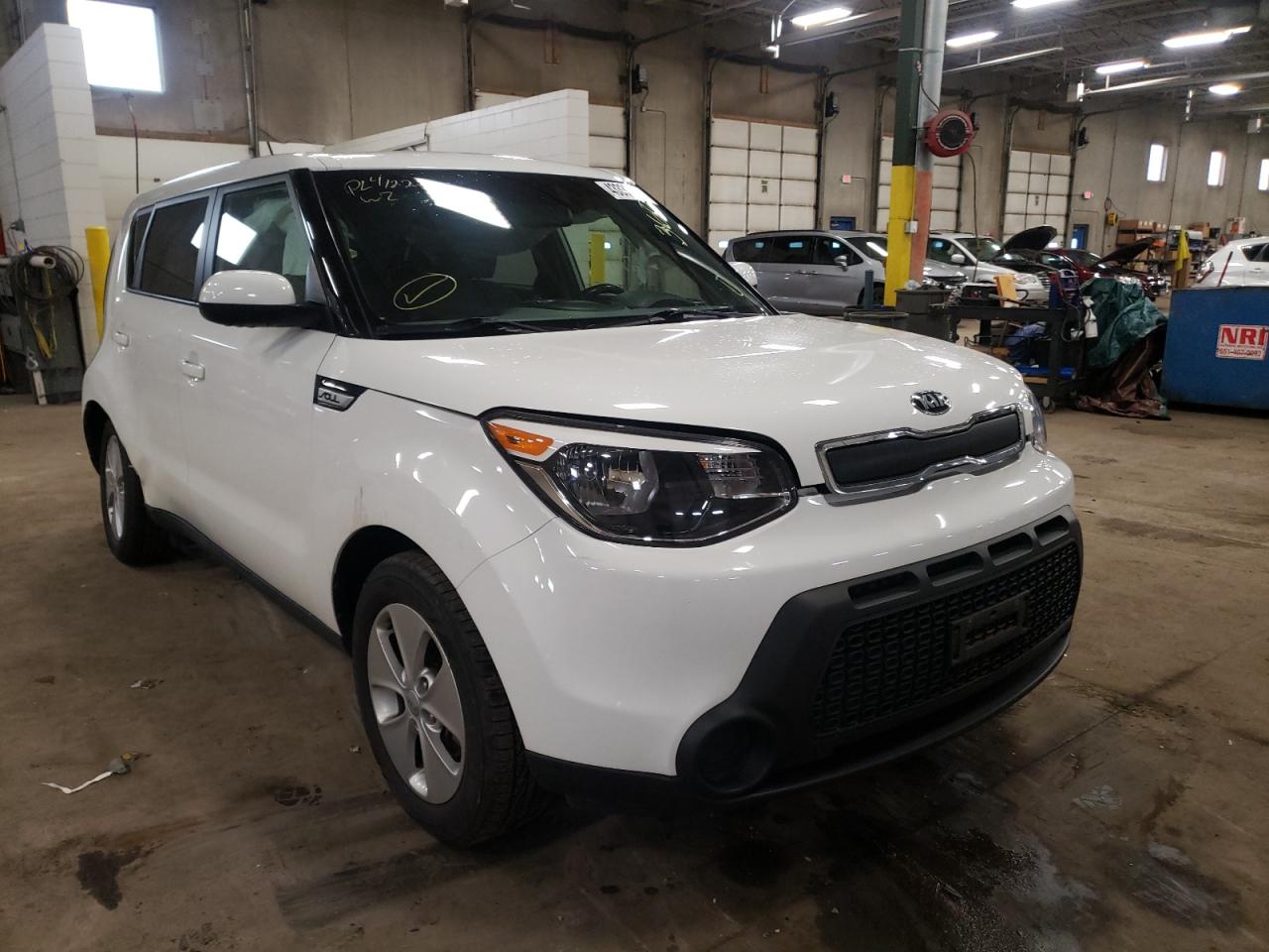 KIA SOUL 2015 with VIN KNDJN2A21F7782004 - Photo from auction
