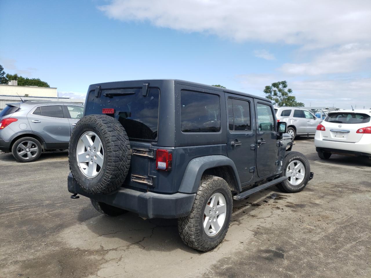 Photo 4 from auction – 2016 JEEP WRANGLER U with VIN 1C4BJWDG2GL315648