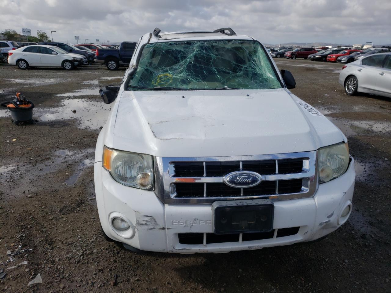 Photo 9 from auction – 2008 FORD ESCAPE XLT with VIN 1FMCU03148KD15305