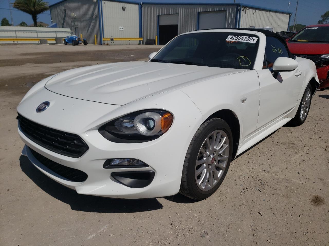 Photo 2 from auction – 2019 FIAT 124 SPIDER with VIN JC1NFAEK8K0142391