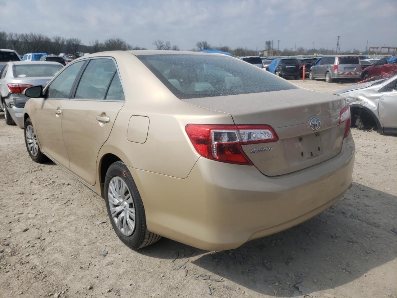 Photo 3 from auction – 2012 TOYOTA CAMRY BASE with VIN 4T1BF1FK0CU005908