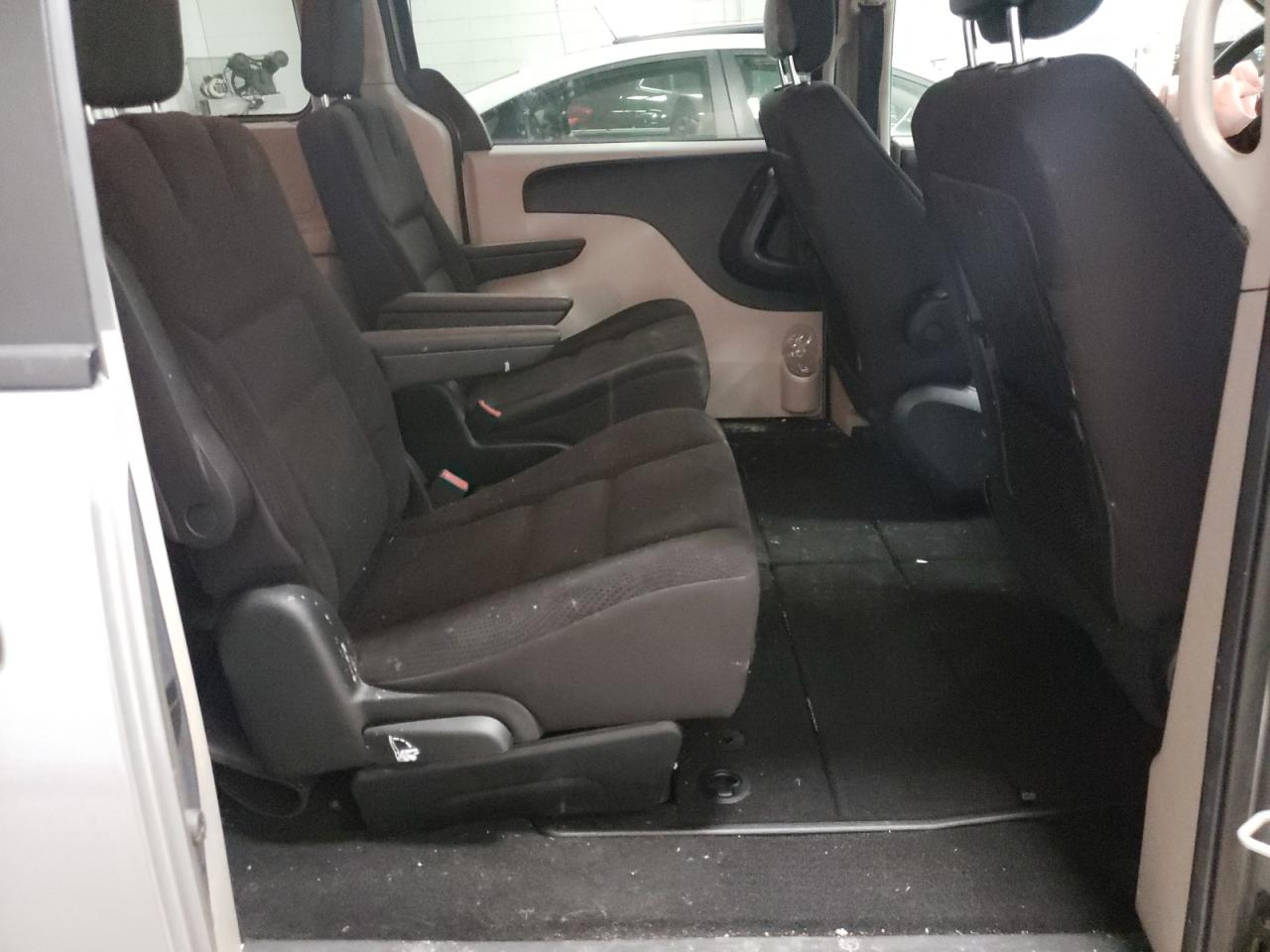 Photo 6 from auction – 2018 DODGE GRAND CARA with VIN 2C4RDGBG9JR151537
