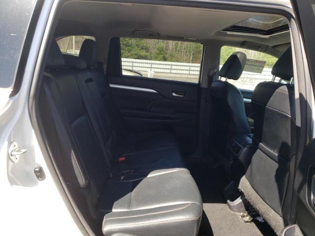 Foto 6 de la subasta – 2015 TOYOTA HIGHLANDER con VIN 5TDJKRFH0FS197063