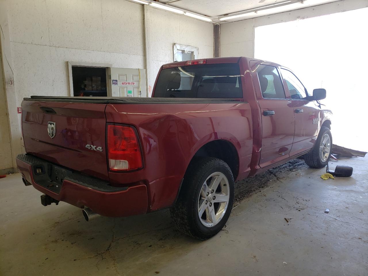 Photo 4 from auction – 2014 RAM 1500 ST with VIN 1C6RR7KTXES300550