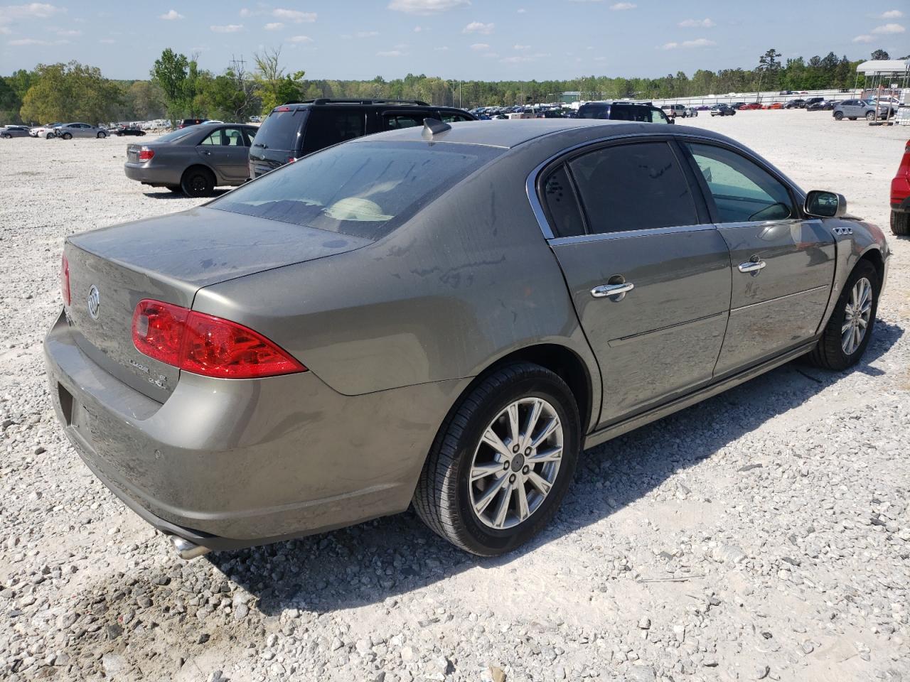 Photo 4 from auction – 2010 BUICK LUCERNE CX with VIN 1G4HE5EM0AU109738
