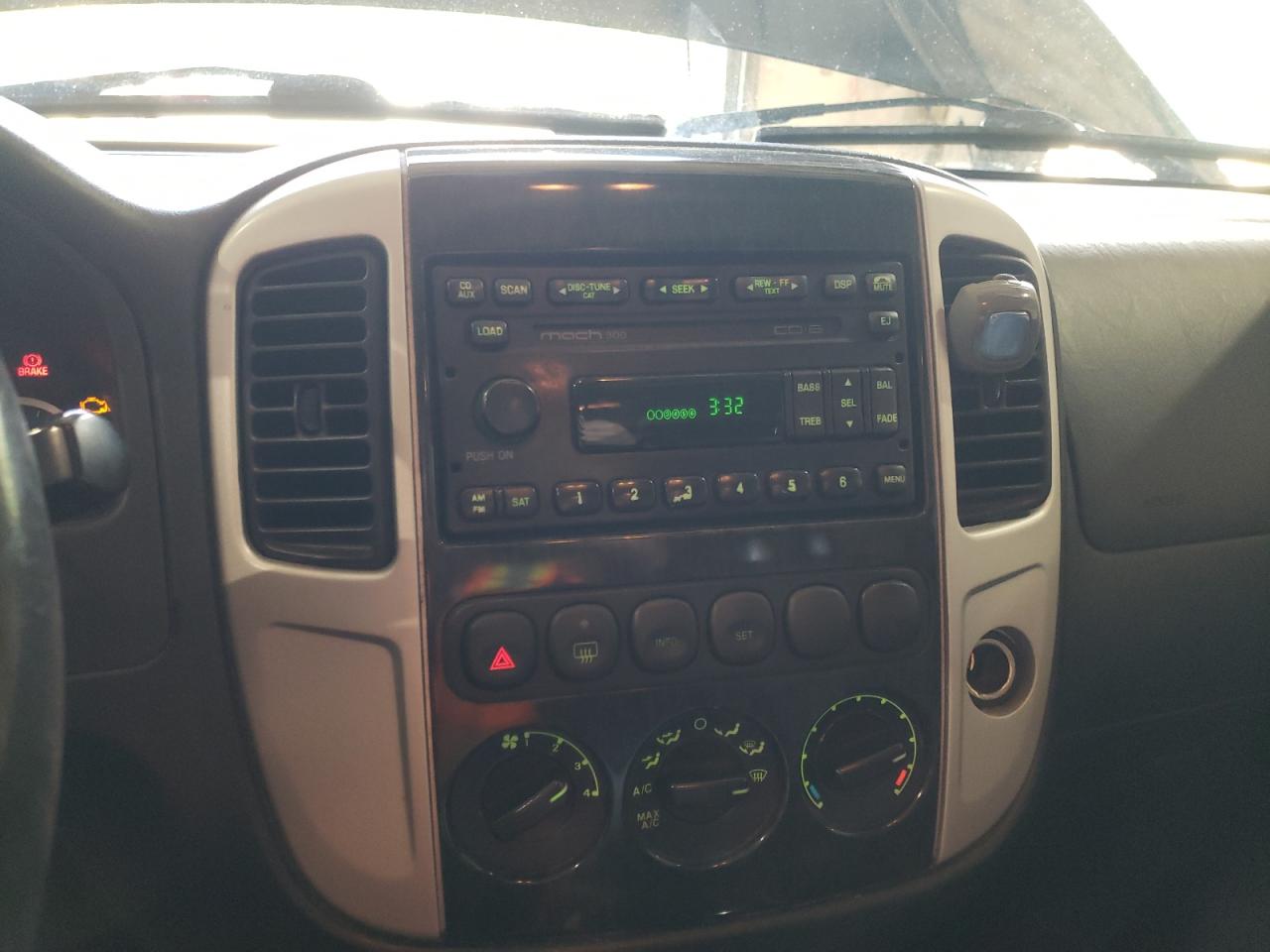Photo 9 from auction – 2005 MERCURY MARINER with VIN 4M2YU57155DJ27257