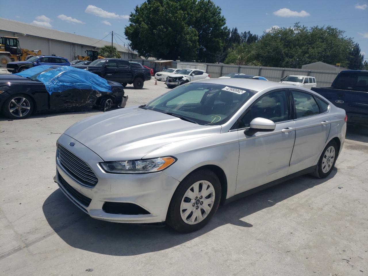 Photo 2 from auction – 2014 FORD FUSION S with VIN 1FA6P0G71E5364520
