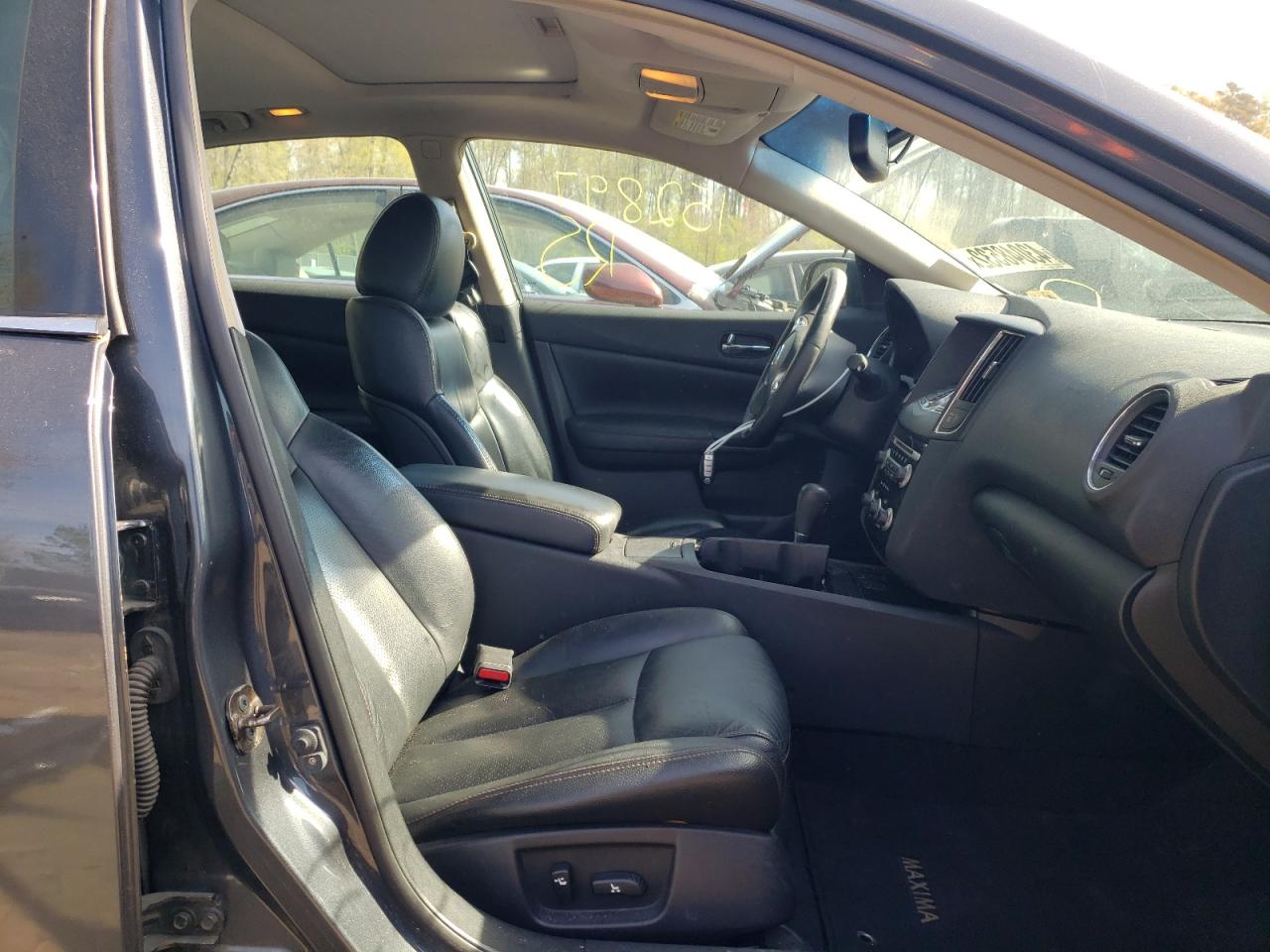 Photo 5 from auction – 2010 NISSAN MAXIMA S with VIN 1N4AA5AP8AC841015