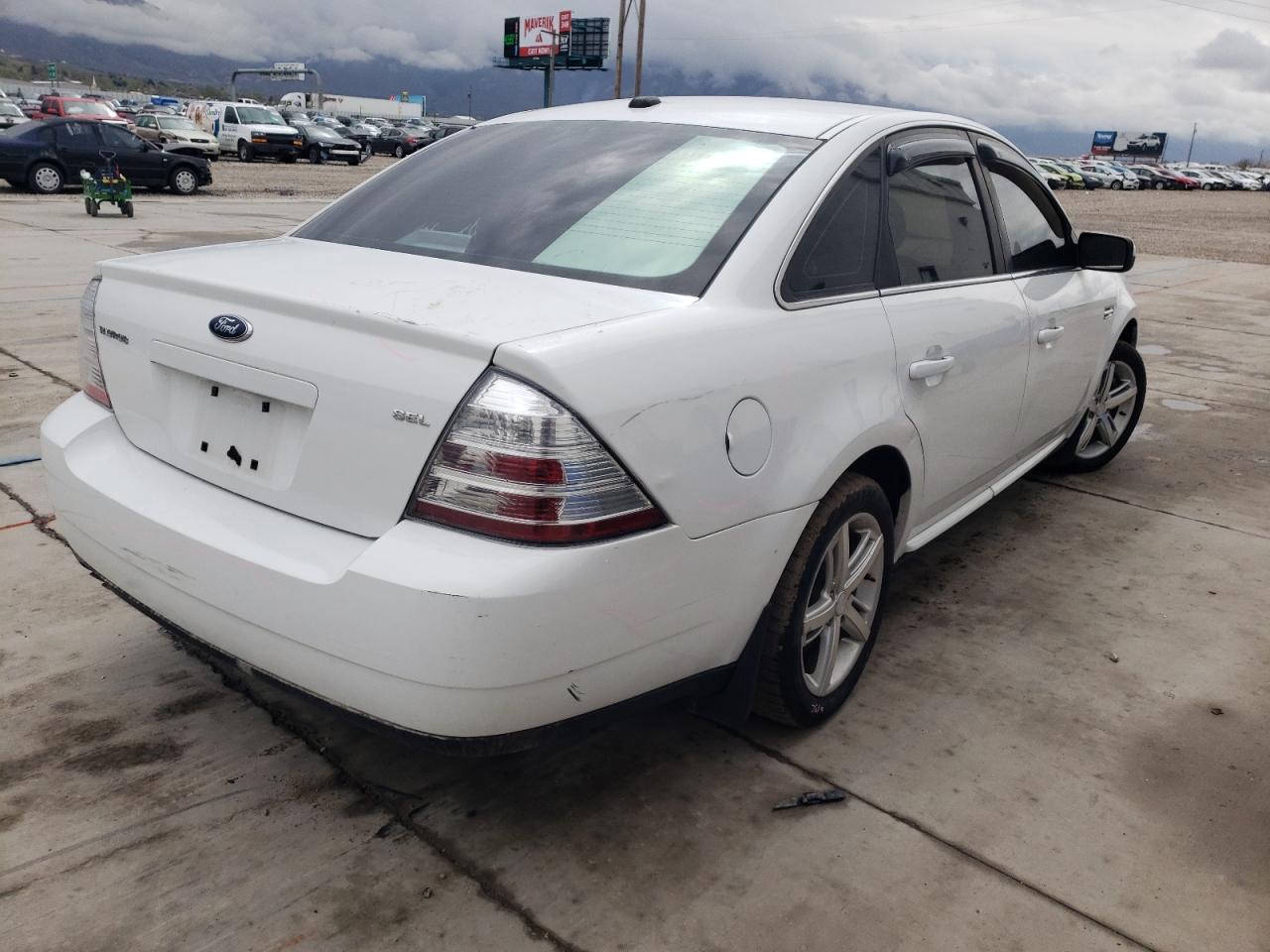 Photo 4 from auction – 2008 FORD TAURUS SEL with VIN 1FAHP24W08G178945